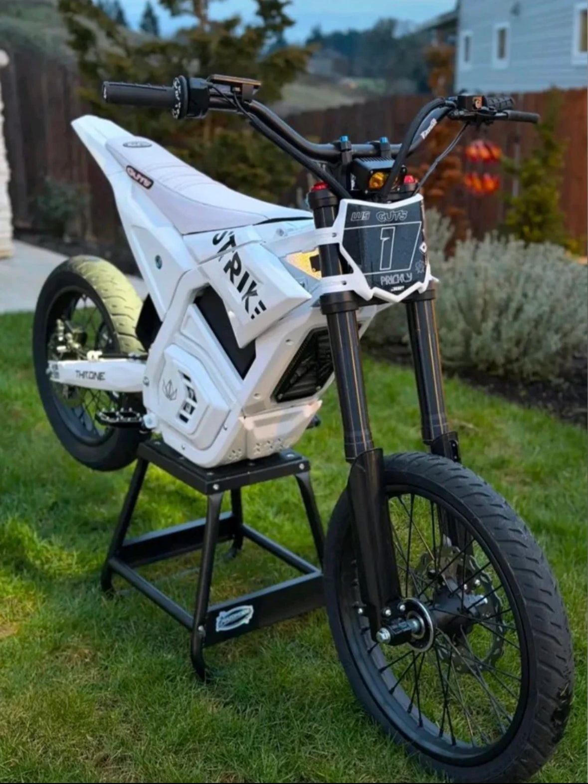 Yozma/Strike 14/17 Supermoto Tires